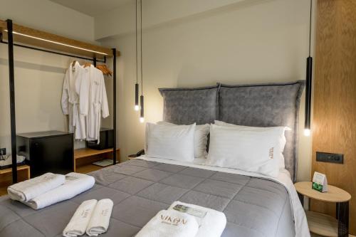 574342258 Nikon Boutique Hotel