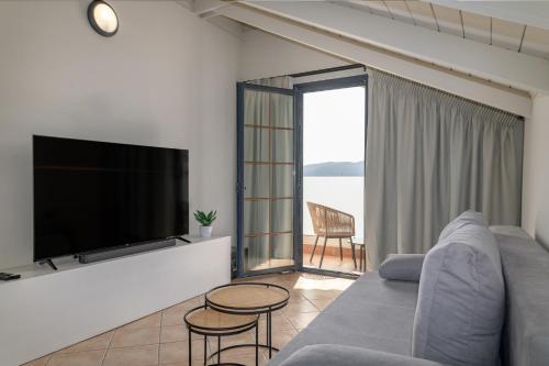 Nikon Boutique Hotel