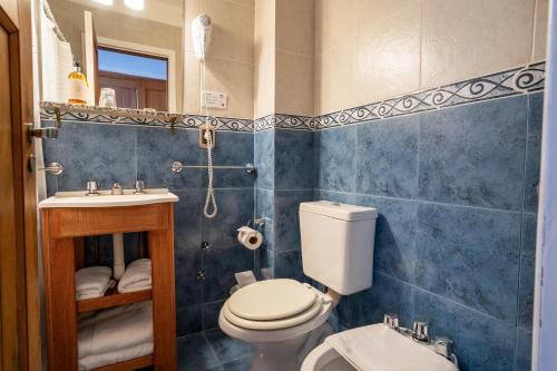 Superior Double or Twin Room with Lake View image 6