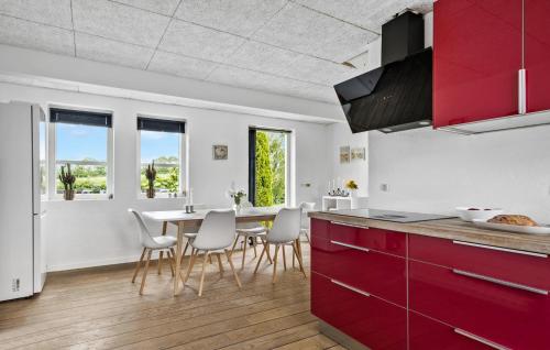 Kitchen, Cozy Home In Haderslev With Wifi in Hejsager