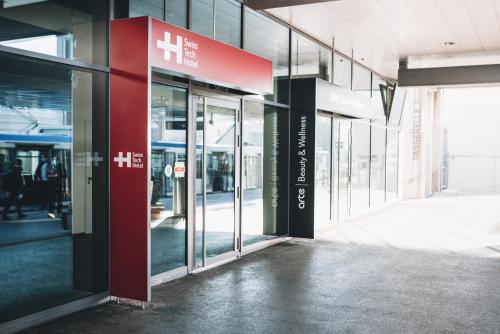SwissTech Hotel - image 8