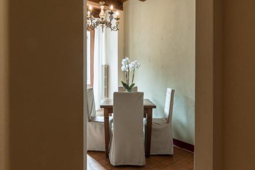 Osteria Luxury Apartments - image 9