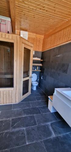 Estudio Moderno Piscina Barbacoa Parejas Amigos Gym Sauna in Nuevo Baztan