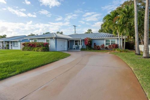 Dreamyard Prime Location Pool in Boynton Beach, USA