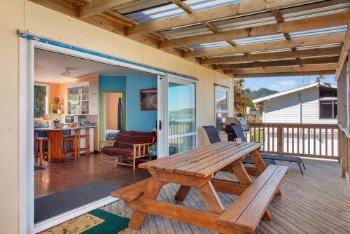 Kilátás, Banana Bach- Whole House- 6 guests- One price in Te Kaha