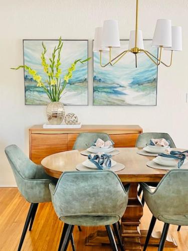 Elegant 3Br Home with AC, Parking, & Close 2 Everything in San Diego, USA