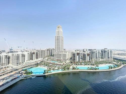 Vacationer Holiday Homes I Chic 2 Bed with Creek Views I Creek Harbour, Dubai