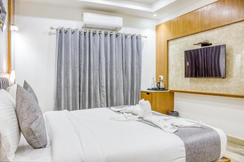 King Room image 3