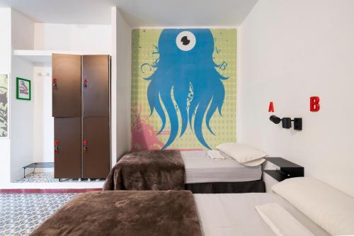 Single Bed in a 4-Bed Female Dormitory Room image 1