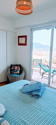 Chambre vue Nice & mer, Nice (photo 9)