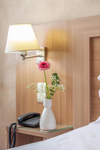 Brit Hotel Confort Castres - image 3