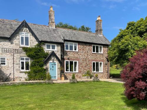 Victorian cottage overlooking the Plym Valley in Bickleigh