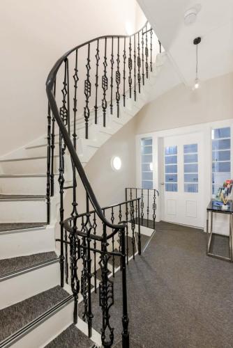 Dragon Suites - Edinburgh City Centre 2 Bed Apartment, Edinburgh (fotografie 10)