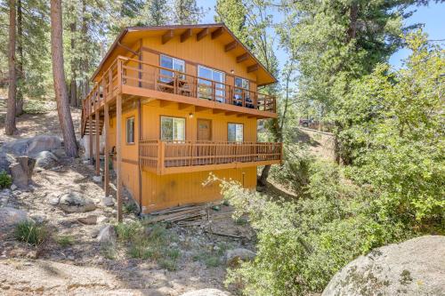 Snow Valley Hideaway Arrowbear Lake Retreat in Arrowbear Lake, USA