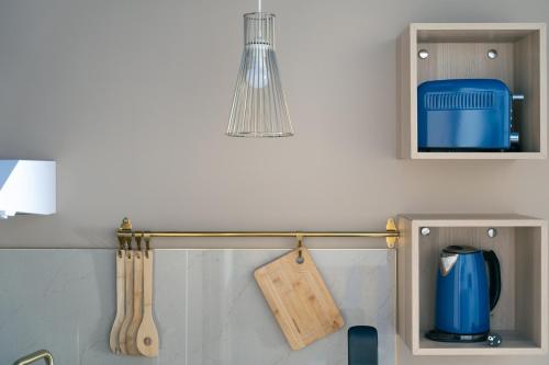 Athenes olympe Bleu in District 10