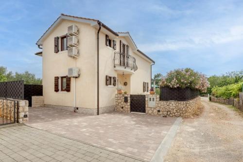 Romantic villa with pool, surrounded by greenery in complete privacy-by TRAVELER tourist agency Krk  in Sveti Ivan Dobrinjski