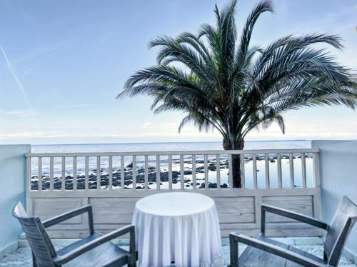 Sunset Beachfront Apartment