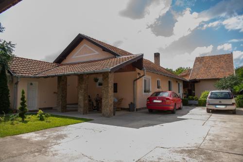 Guesthouse Kristina - main image