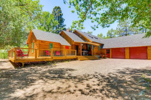 Family-Friendly House Fish Hike Bike and More! - image 3