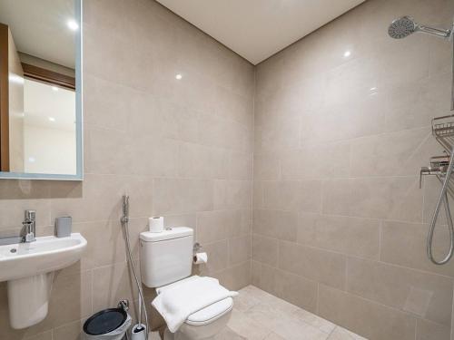 LUXFolio Retreats - Stylish and Sleek - image 7