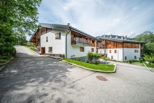 Two-Bedroom Apartment with Terrace image 7