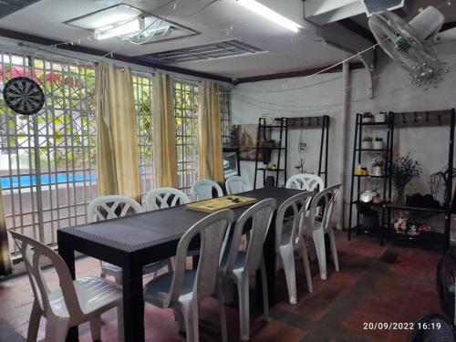 3 BR staycation san pedro laguna in San Pedro