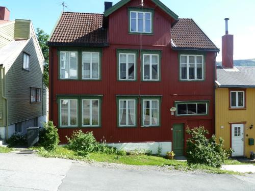 Red Old House Tromsø Apartment - Tromsø