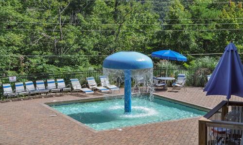 Four-Bedroom Holiday Home image 3
