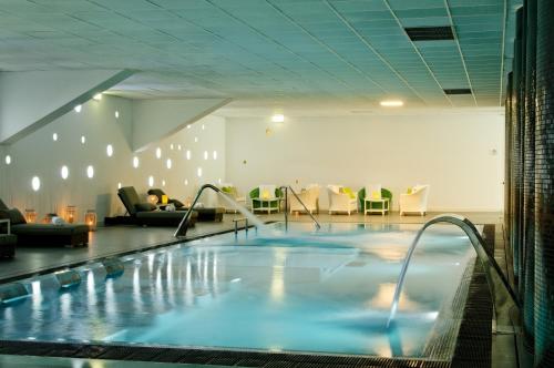 Open Village Sports  & Spa Club, Pension in Guimarães bei Fafe