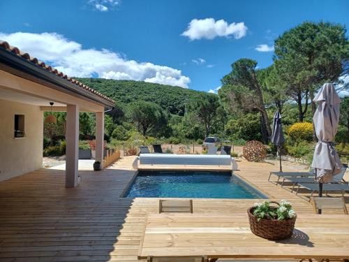 Létesítmények, Villa MOUREZEVA in Moureze