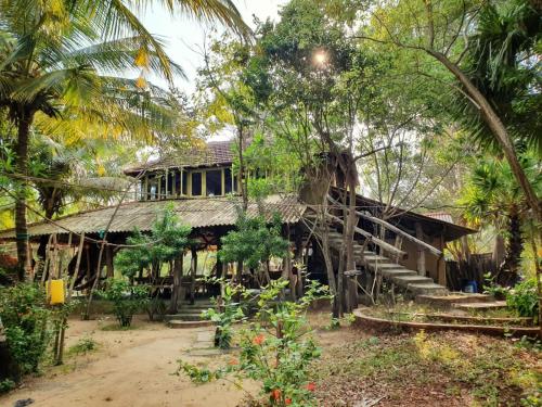 Surrounding environment, Light House Beach Hut in Komari