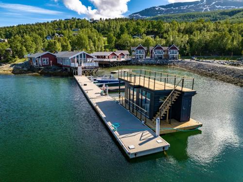 . Garsnes Brygge