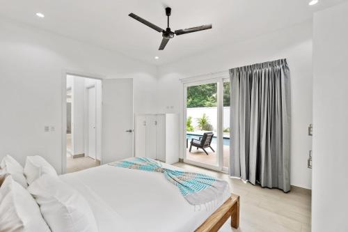 4-BD Home with Pool Walk to Beach in 波特雷羅