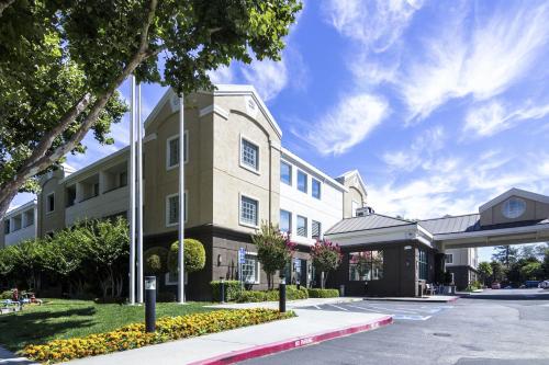 Country Inn & Suites by Radisson San Jose International Airport CA - image 6
