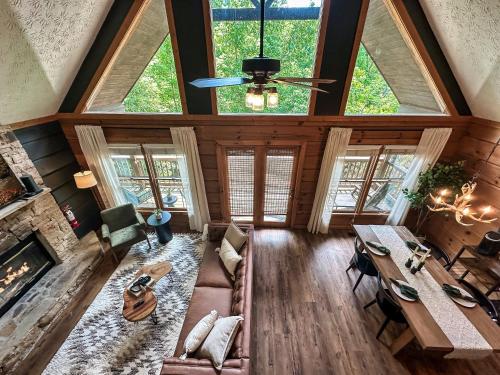 Sweet Serenity Retreat in Sevierville, USA