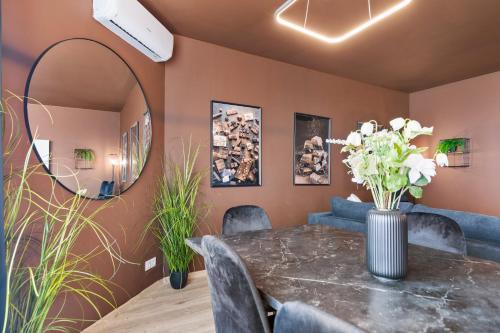LAM Chocolate - AC - SKYVIEW, Bratislava (fotografie 4)