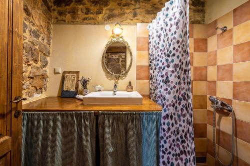 Bathroom, Orgon Farm Traditional Houses in Kastelli