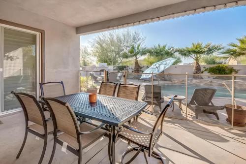 Lux Desert Oasis w saltwater pool near Coachella in Indio, USA