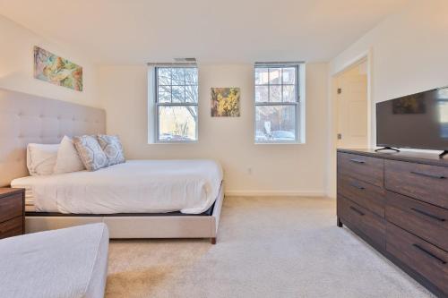 Spacious & Modern Apt in ليكسنجتون