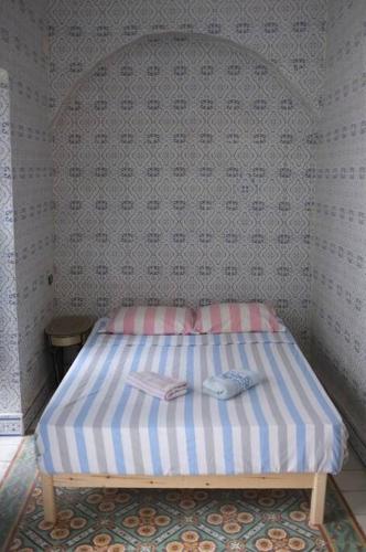 Belle maison dans la Médina - Tap to explore photos