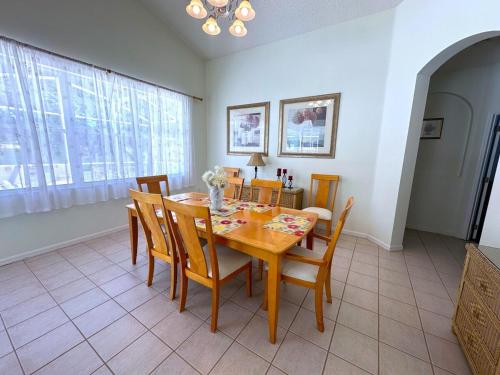 Private Large Pool Villa Southern Dunes Golf Course Views in Haines City, USA