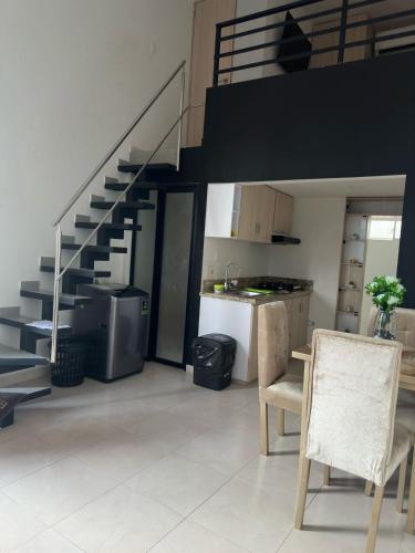 ห้องครัว, Apartaestudio Amoblado Tipo Loft en Barrio la Campiña (Apartaestudio Amoblado Tipo Loft en Barrio la Campina) in อูร์บานิซาซิออนเลาเรเลส