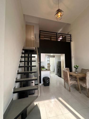 ห้องครัว, Apartaestudio Amoblado Tipo Loft en Barrio la Campiña (Apartaestudio Amoblado Tipo Loft en Barrio la Campina) in อูร์บานิซาซิออนเลาเรเลส
