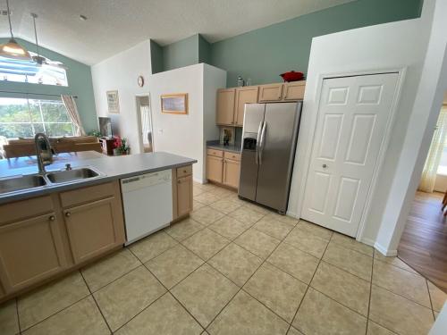 Golf Course Views South Facing Pool Villa in Haines City, USA