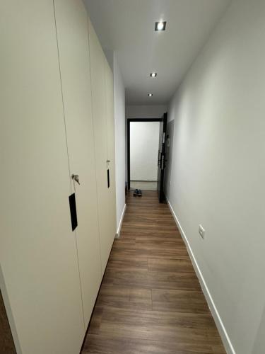Luxury City Center Apartment24 - image 3