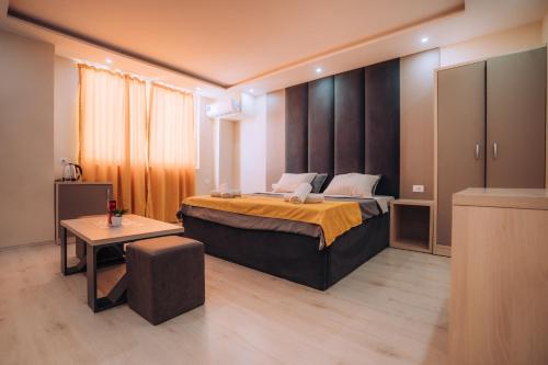 Tim Apartmani in Leskajca