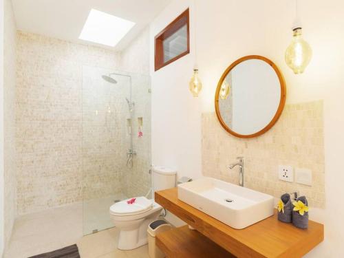 Three-Bedroom Villa image 10