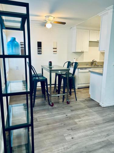 Century City Condo by Westfields