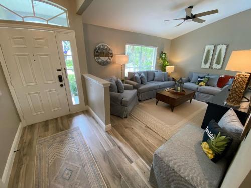 Fully Updated Pool Villa Southern Dunes in Haines City, USA