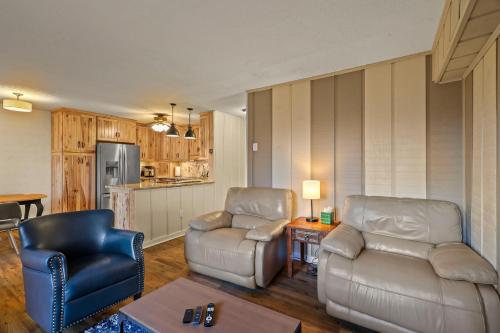 111 Courtside Ln B9 by Carolina Stays in Beech Mountain, USA